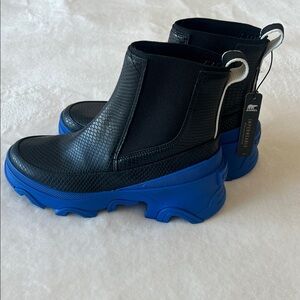 Sorel brex Chelsea women’s 7 leather Black and cobalt Blue waterproof Boots